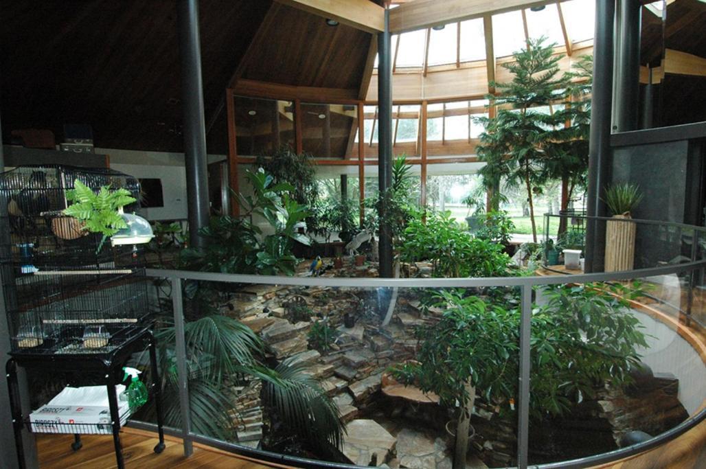 Roundhouse Grotto Bed and Breakfast YYC Exterior foto